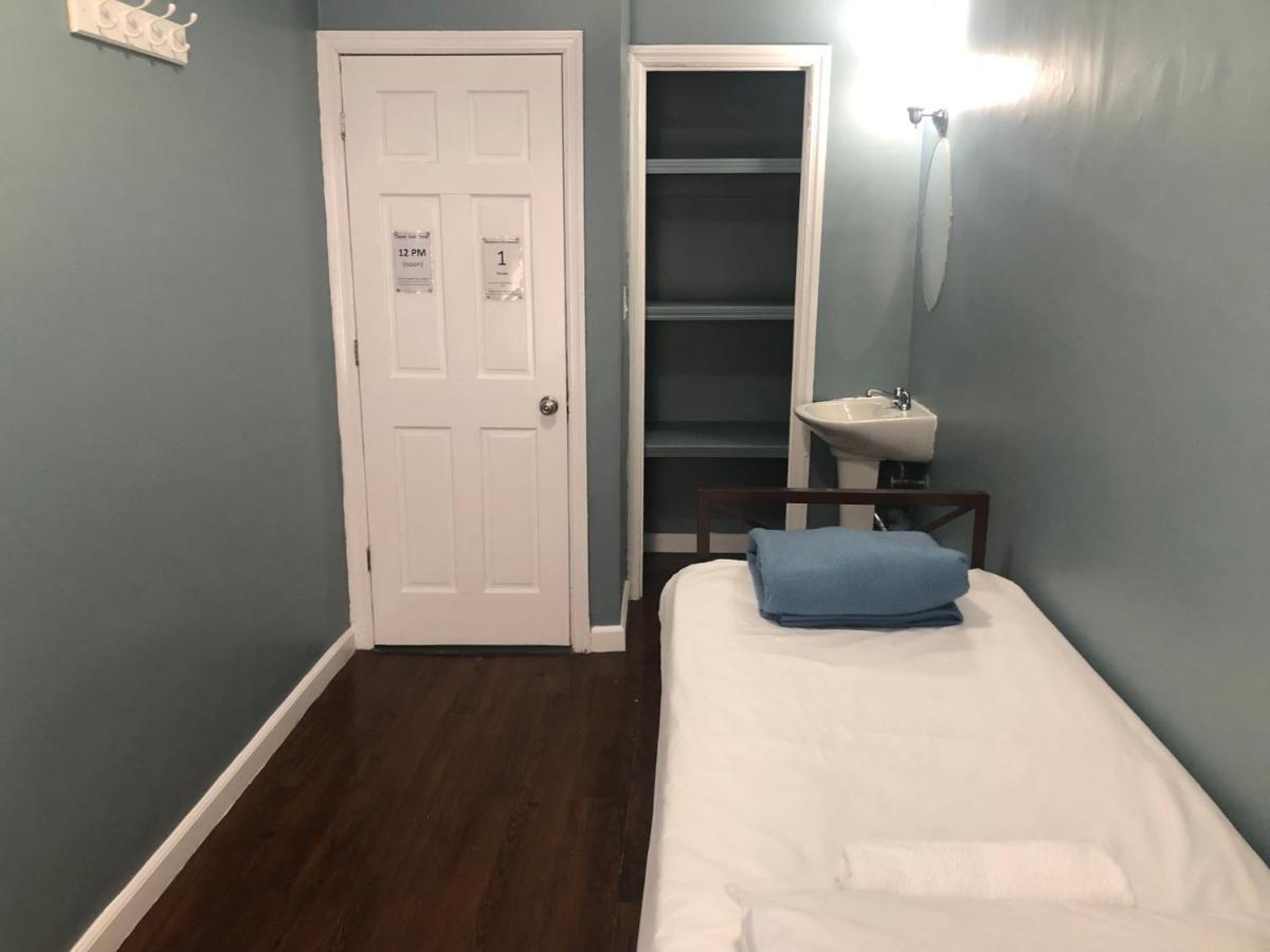 Chelsea International Hostel New York Bagian luar foto
